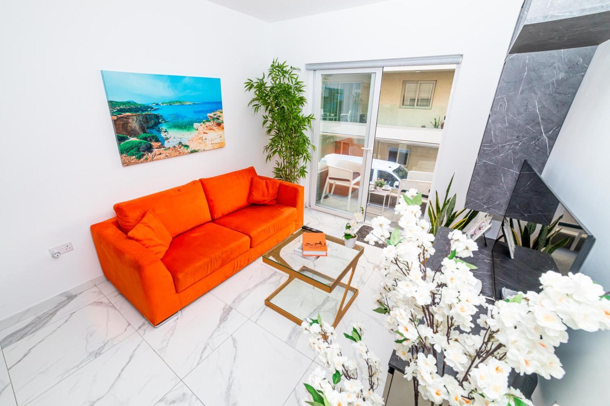 Sea Breeze, Spacious 2-Bedroom Lux Seaside Apartments Сейнт Полс Бей Екстериор снимка